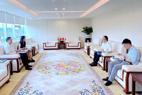 中小擔(dān)保與進(jìn)出口銀行廣西分行、郵儲銀行廣西區(qū)分行洽談業(yè)務(wù)合作